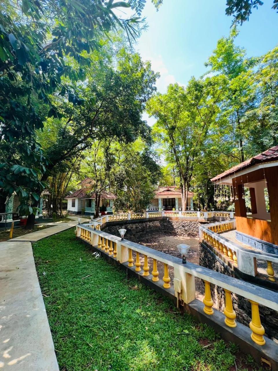 Surya Eco And Wedding Resort Thrissur Екстер'єр фото
